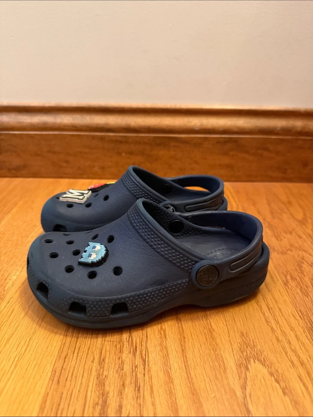 CROCS guc please